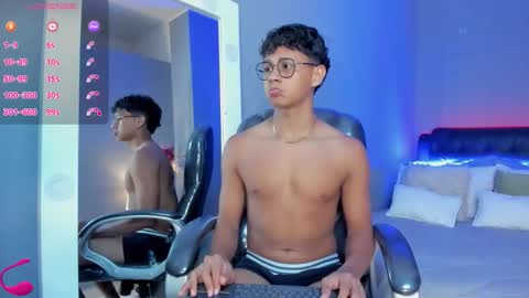 dawn_16 online show from November 5, 10:10 pm