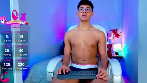 dawn_16 online show from June 15, 8:22 pm