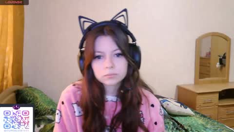 Snapshot of dawndollins chatting on September 26, 7:12 am Alice online show from September 26, 7:12 am