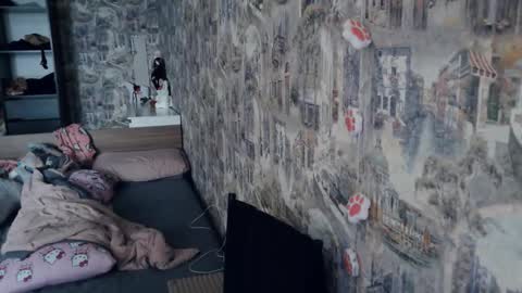 Snapshot of dawndollins chatting on February 14, 8:00 am Alice online show from February 14, 8:00 am