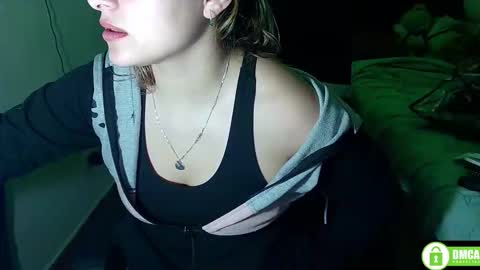 Snapshot of daya202 chatting on February 5, 6:18 am Eli online show from February 5, 6:18 am