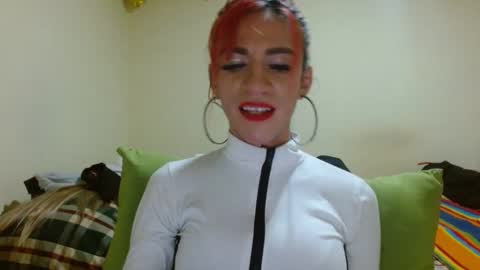 dayanna_01_ online show from February 24, 10:36 pm