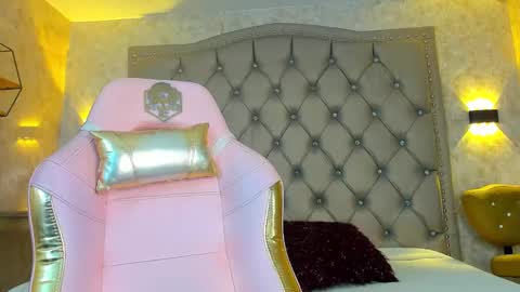 Snapshot of dayra_angels chatting on February 23, 9:16 pm DAYRA ANGELS online show from February 23, 9:16 pm