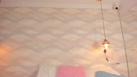 DAYRA ANGELS online show from November 29, 5:05 pm