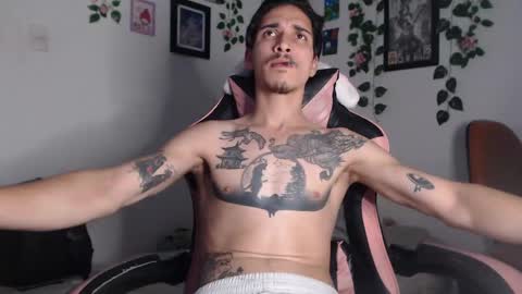 dazzayy online show from December 13, 12:20 am