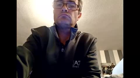 Dazzill online show from January 8, 7:03 pm