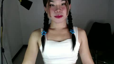 dazzzlingcarol online show from June 30, 10:27 am