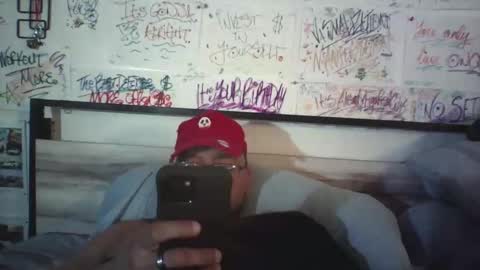 dbeamon92 online show from April 12, 1:10 am