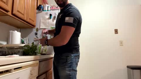 Snapshot of dblum75 chatting on January 13, 1:11 am dblum75 online show from January 13, 1:11 am