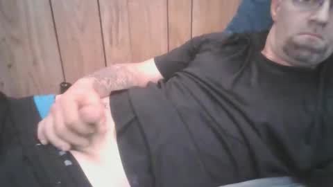 Snapshot of dboy614 chatting on February 5, 11:48 am Alexander online show from February 5, 11:48 am