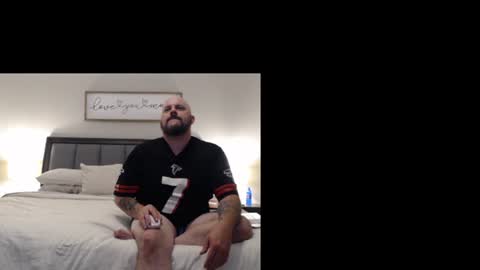 Snapshot of dboyter9 chatting on June 30, 4:46 am blondemamabalddaddy online show from June 30, 4:46 am