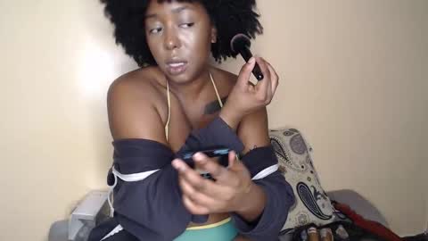 Snapshot of dchcco chatting on January 28, 12:57 am Duchess Coco - Coco Puffs online show from January 28, 12:57 am