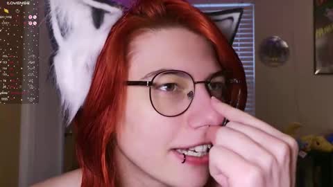 Snapshot of deadratsoup chatting on February 17, 3:40 pm Rat online show from February 17, 3:40 pm