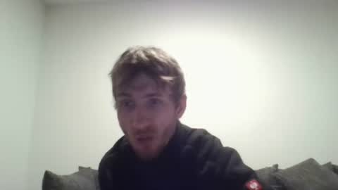 Snapshot of deaf_fc_union_berlin14 chatting on April 16, 6:41 pm robert online show from April 16, 6:41 pm