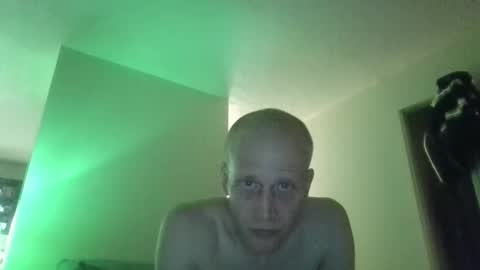 Snapshot of deanking824 chatting on June 3, 4:12 pm deanking824 online show from June 3, 4:12 pm