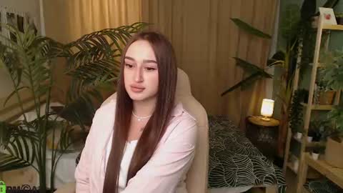 Snapshot of deanna_b chatting on August 7, 1:29 am Deanna online show from August 7, 1:29 am