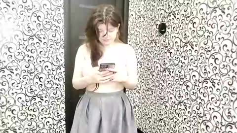 Snapshot of deannemillener chatting on May 28, 5:32 pm Camille online show from May 28, 5:32 pm