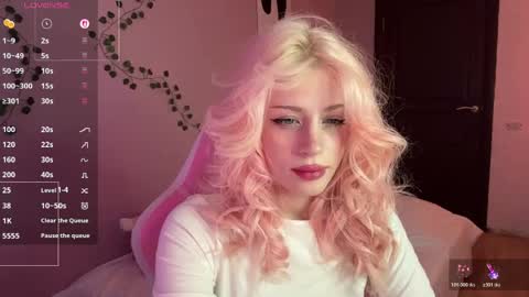 Snapshot of deannmagnie chatting on May 26, 3:41 pm Maggie online show from May 26, 3:41 pm