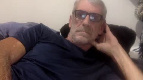 deanofflove221000 online show from November 11, 2:22 am