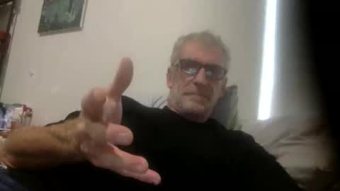 deanofflove221000 online show from November 25, 4:34 am