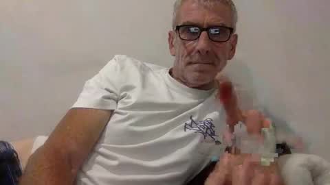 deanofflove221000 online show from February 22, 4:46 am