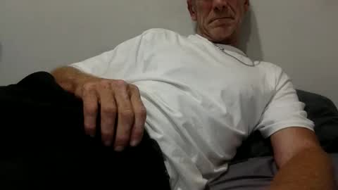 deanofflove221000 online show from March 6, 6:59 pm