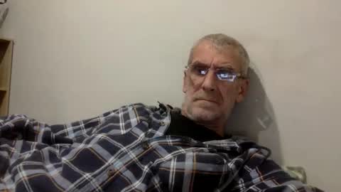 deanofflove221000 online show from March 30, 4:08 pm