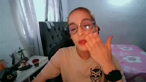 Juliet online show from September 16, 10:00 pm