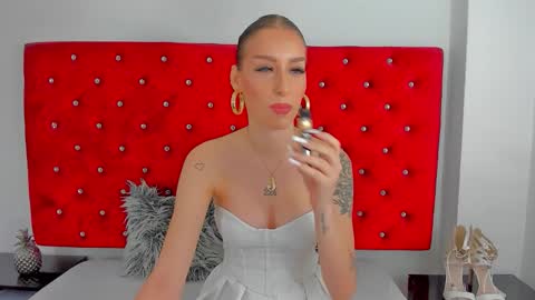 Jasmine online show from November 24, 10:15 am