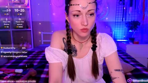 Snapshot of debbie_hanter chatting on February 18, 12:28 pm debbie_hanter online show from February 18, 12:28 pm