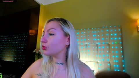 Debbie Mon Tue Fri Sun Sat GMT 3 1000am - 0400pm  online show from April 15, 6:37 pm