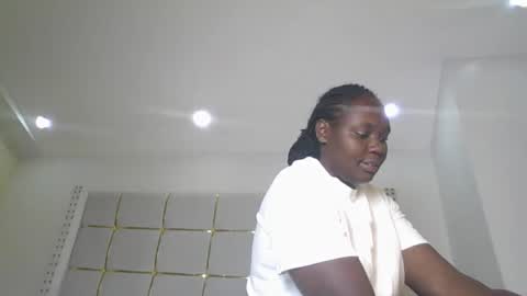 Snapshot of debby434700 chatting on February 22, 7:01 pm debbie online show from February 22, 7:01 pm