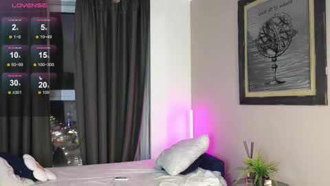 Snapshot of debihenks chatting on October 22, 6:07 pm Eva online show from October 22, 6:07 pm