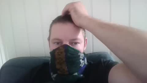 Snapshot of debno001 chatting on November 9, 4:38 pm Daniel Brocks online show from November 9, 4:38 pm