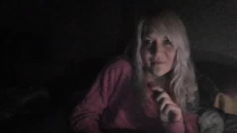 Snapshot of deborahill90 chatting on May 18, 3:57 am deborahill90 online show from May 18, 3:57 am