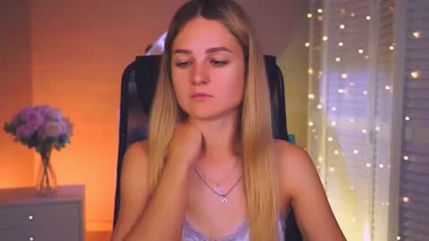 Snapshot of deboralarson chatting on June 26, 3:22 am Debora online show from June 26, 3:22 am
