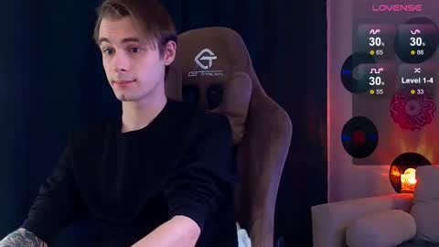 Snapshot of debugmee chatting on February 23, 5:21 pm Samuel online show from February 23, 5:21 pm