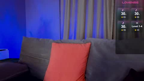Snapshot of debugmee chatting on June 10, 9:35 pm Samuel online show from June 10, 9:35 pm