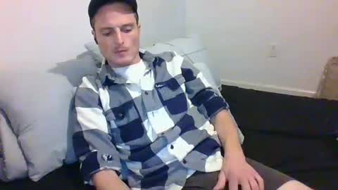 Snapshot of dee4dayz19 chatting on October 18, 8:31 pm Dee4dayz online show from October 18, 8:31 pm