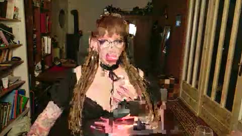Snapshot of deeliah chatting on May 16, 9:46 pm Deeliah online show from May 16, 9:46 pm