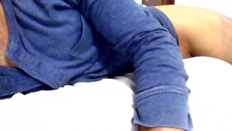 Snapshot of deepak4ualways chatting on January 28, 12:32 pm sandy4umylove2014 online show from January 28, 12:32 pm