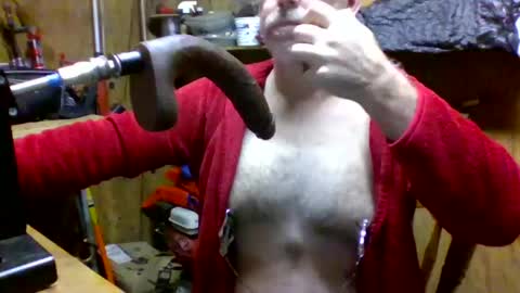 Snapshot of deepthroat227 chatting on January 7, 4:05 pm Deepthroat My Big Dildos online show from January 7, 4:05 pm
