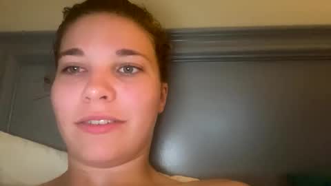 deepthroatqueen33 online show from October 10, 9:30 am