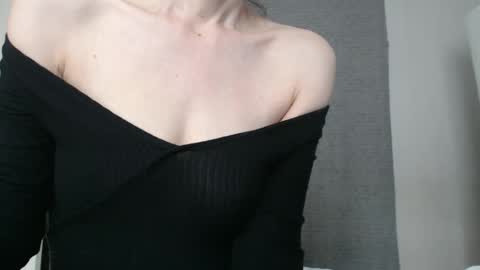 KamiDevi online show from September 20, 2:18 pm