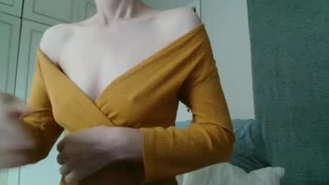 KamiDevi online show from September 25, 1:48 pm