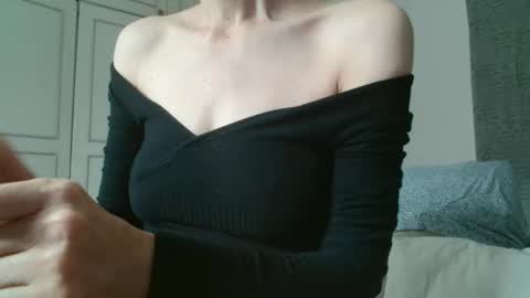 KamiDevi online show from September 27, 2:22 pm