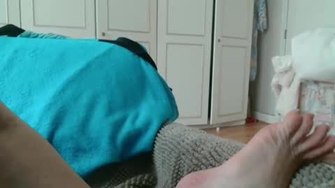 Snapshot of deessedivine chatting on May 2, 12:32 pm KamiDevi online show from May 2, 12:32 pm