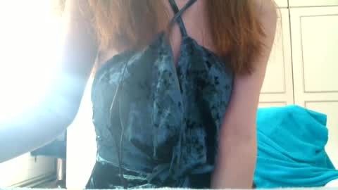 Snapshot of deessedivine chatting on July 4, 12:33 pm KamiDevi online show from July 4, 12:33 pm