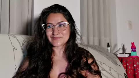 Snapshot of deesseluxure_ chatting on May 16, 5:48 am Andre online show from May 16, 5:48 am