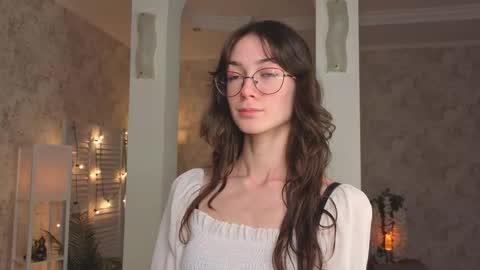 Amy online show from September 28, 7:19 pm